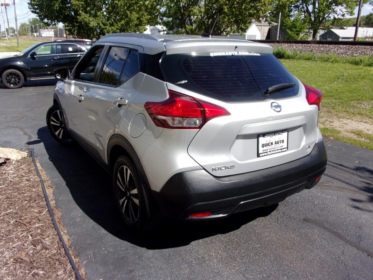 Nissan Kicks SV FWD 2018