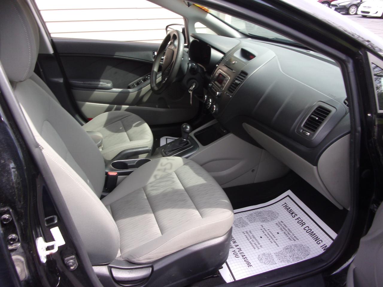 Kia Forte 4dr Sdn Auto LX 2016