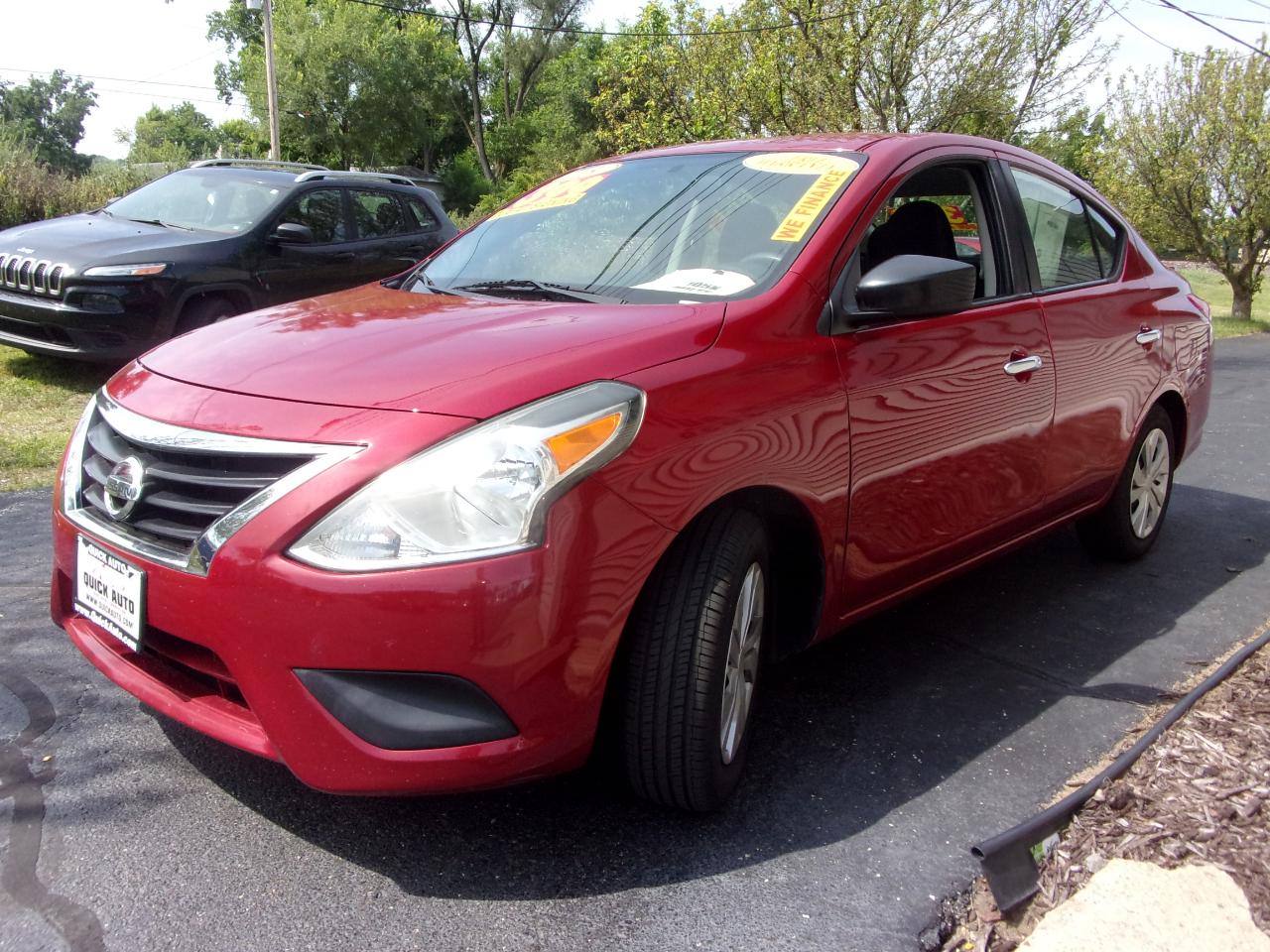 Nissan Versa 4dr Sdn CVT 1.6 SV 2015