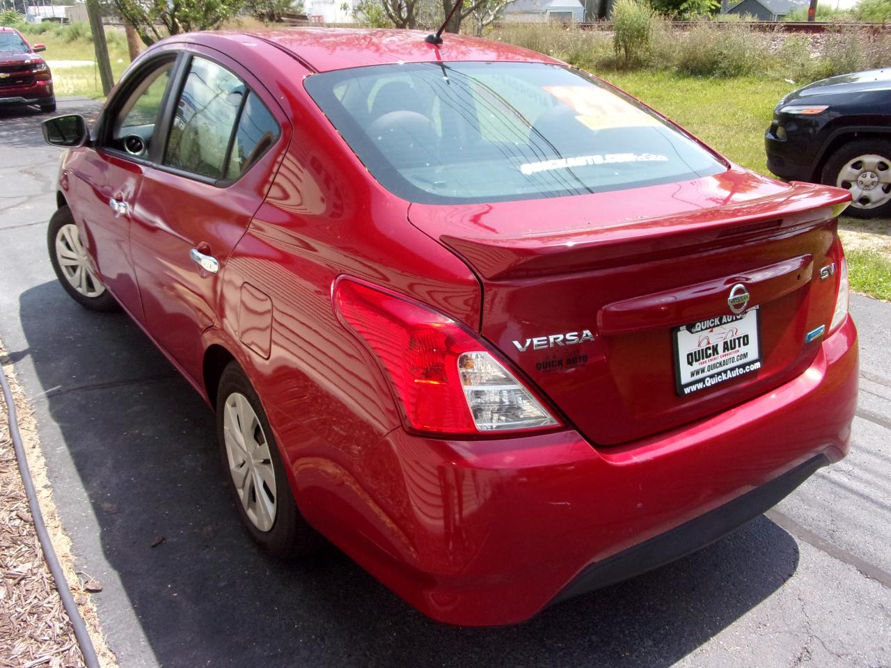 Nissan Versa 4dr Sdn CVT 1.6 SV 2015