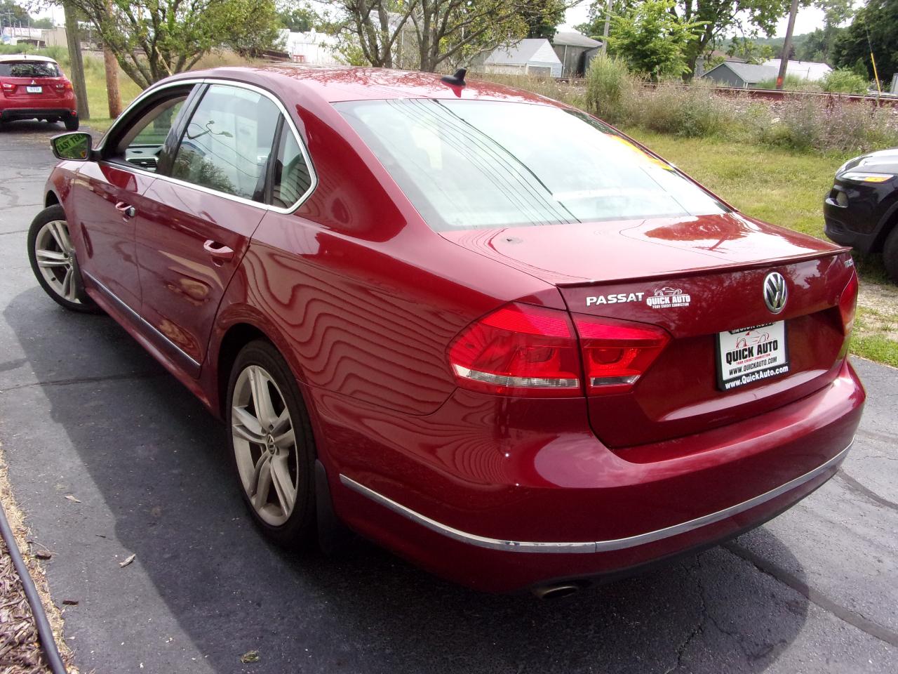 Volkswagen Passat 4dr Sdn 1.8T Auto Sport 2015