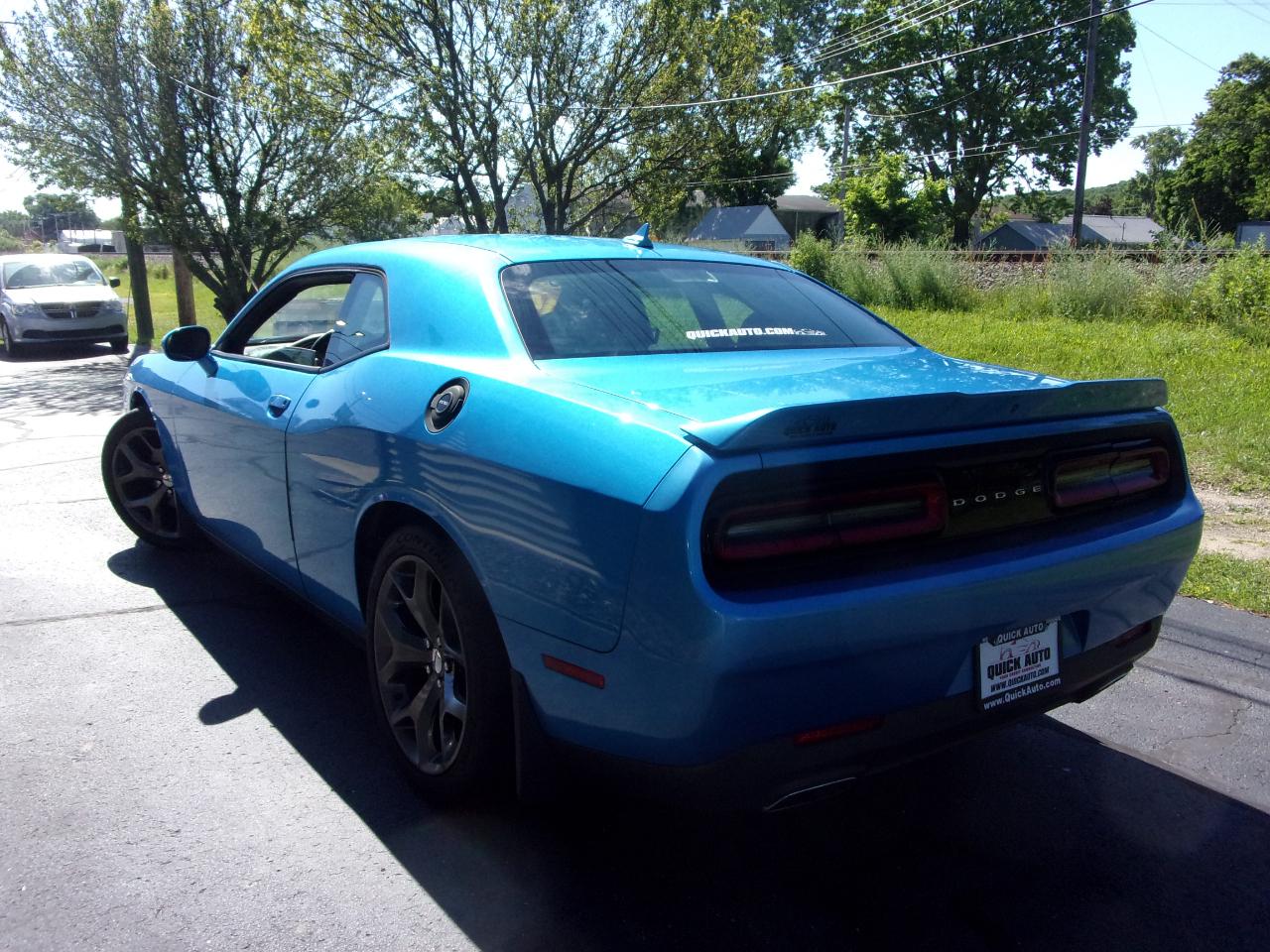 Dodge Challenger 2dr Cpe SXT Plus 2015