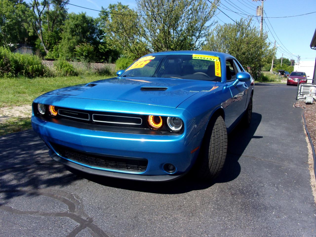 Dodge Challenger 2dr Cpe SXT Plus 2015