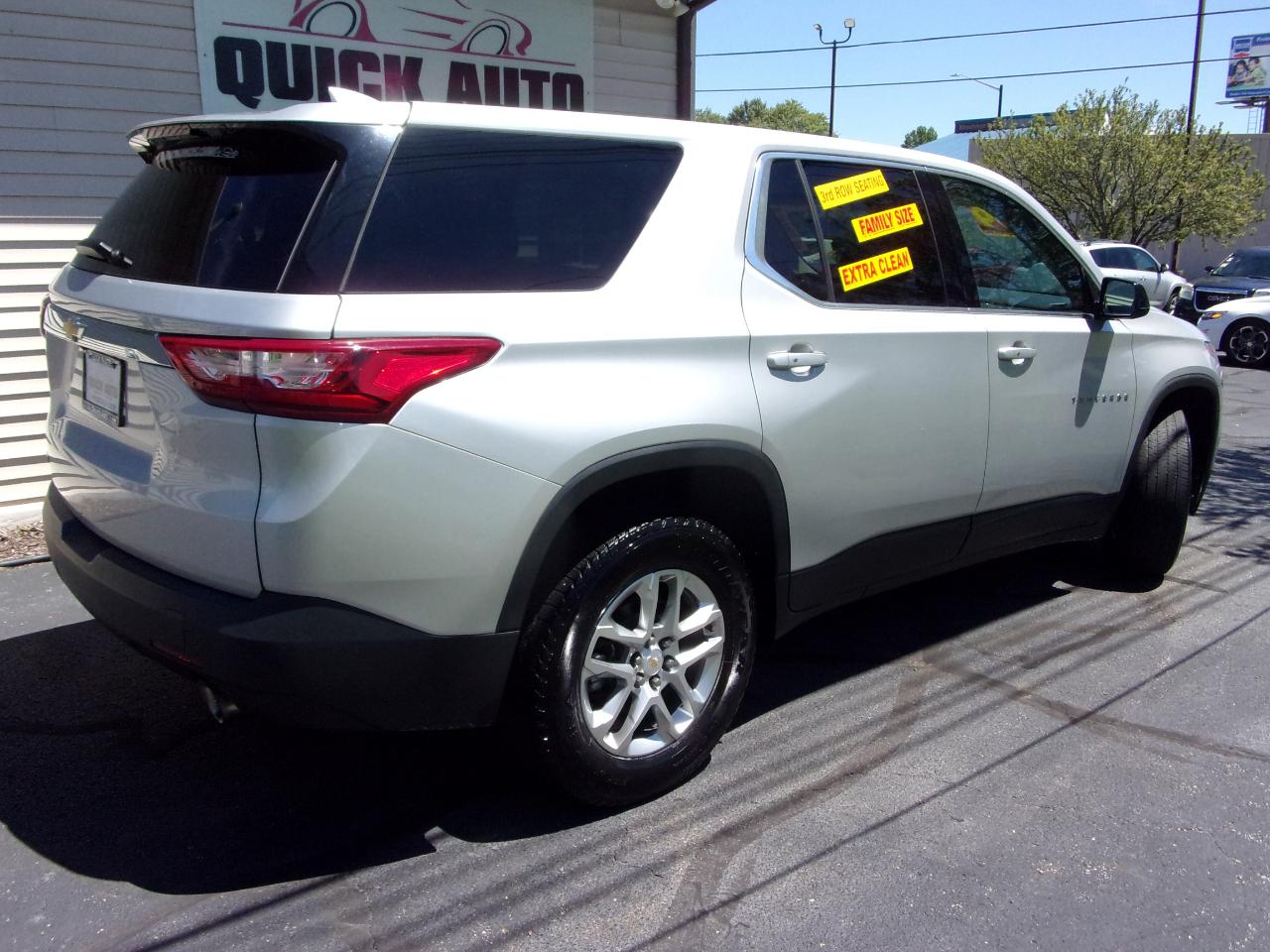 Chevrolet Traverse FWD 4dr LS w/1LS 2018