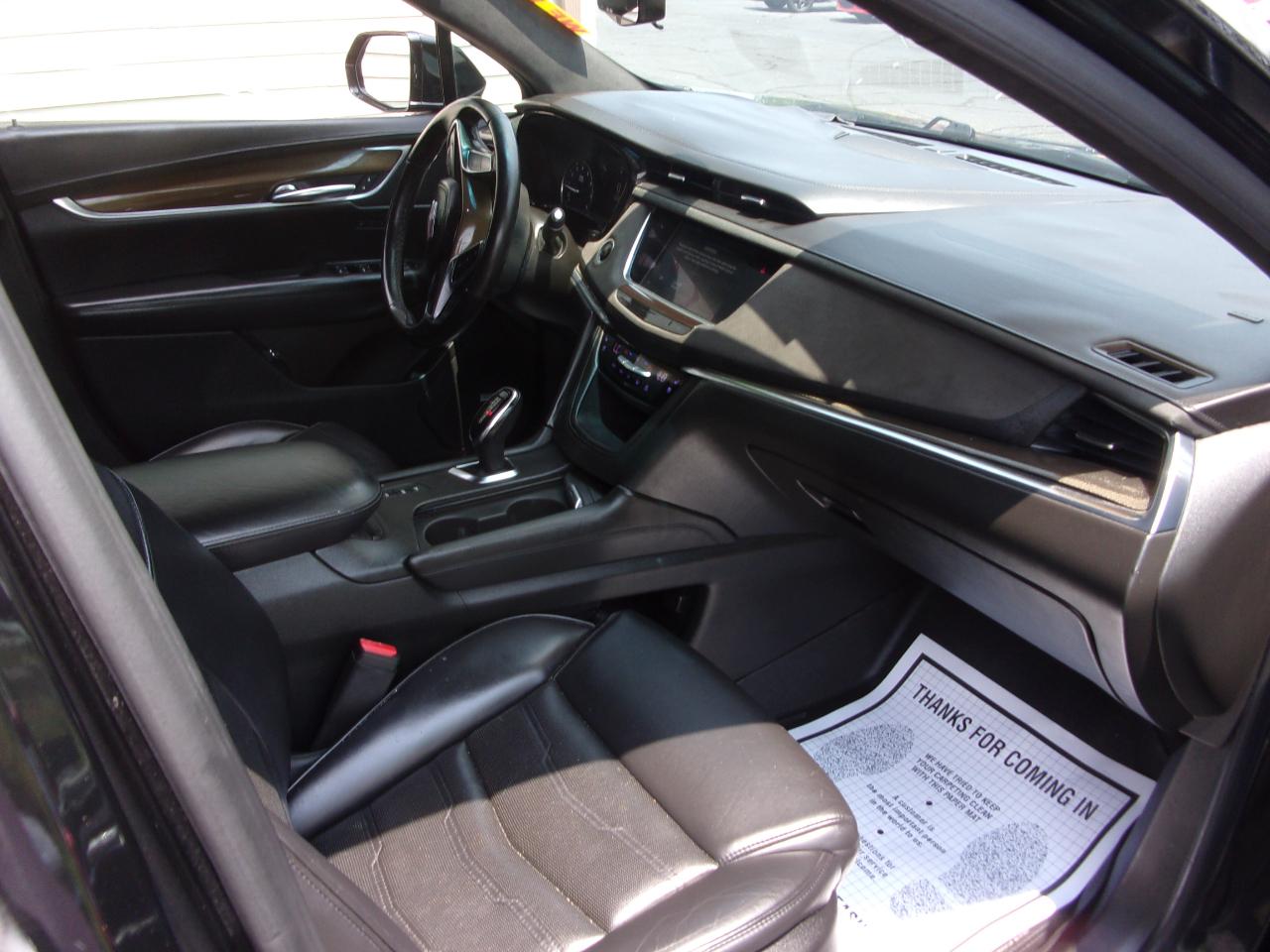 Cadillac XT5 AWD 4dr Platinum 2018
