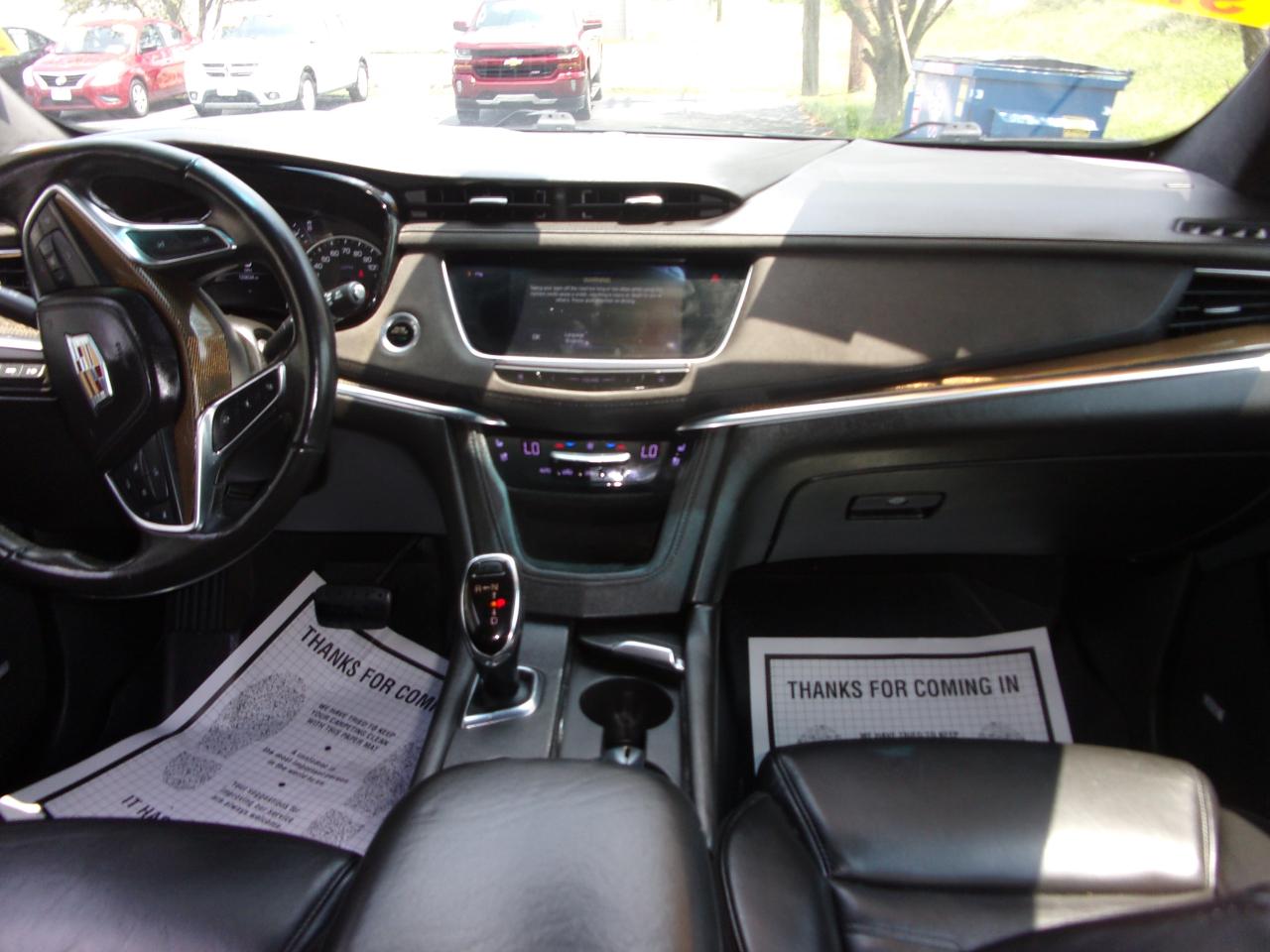 Cadillac XT5 AWD 4dr Platinum 2018