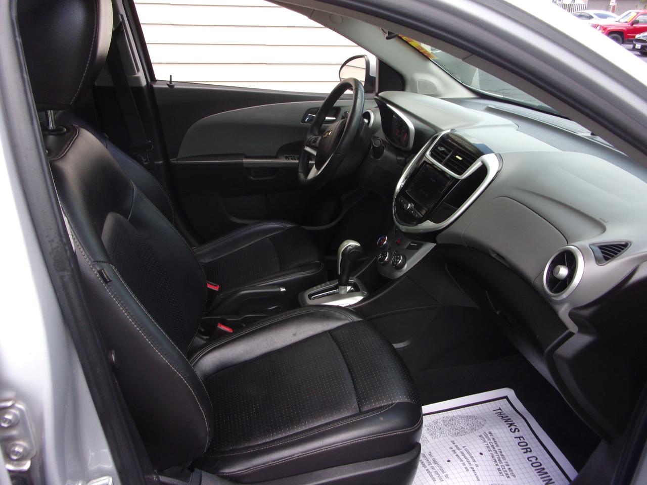 Chevrolet Sonic 4dr Sdn Auto Premier 2018