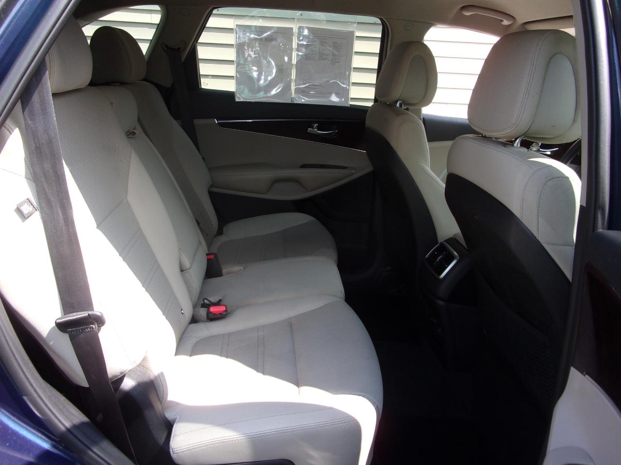 Kia Sorento LX V6 AWD 2017