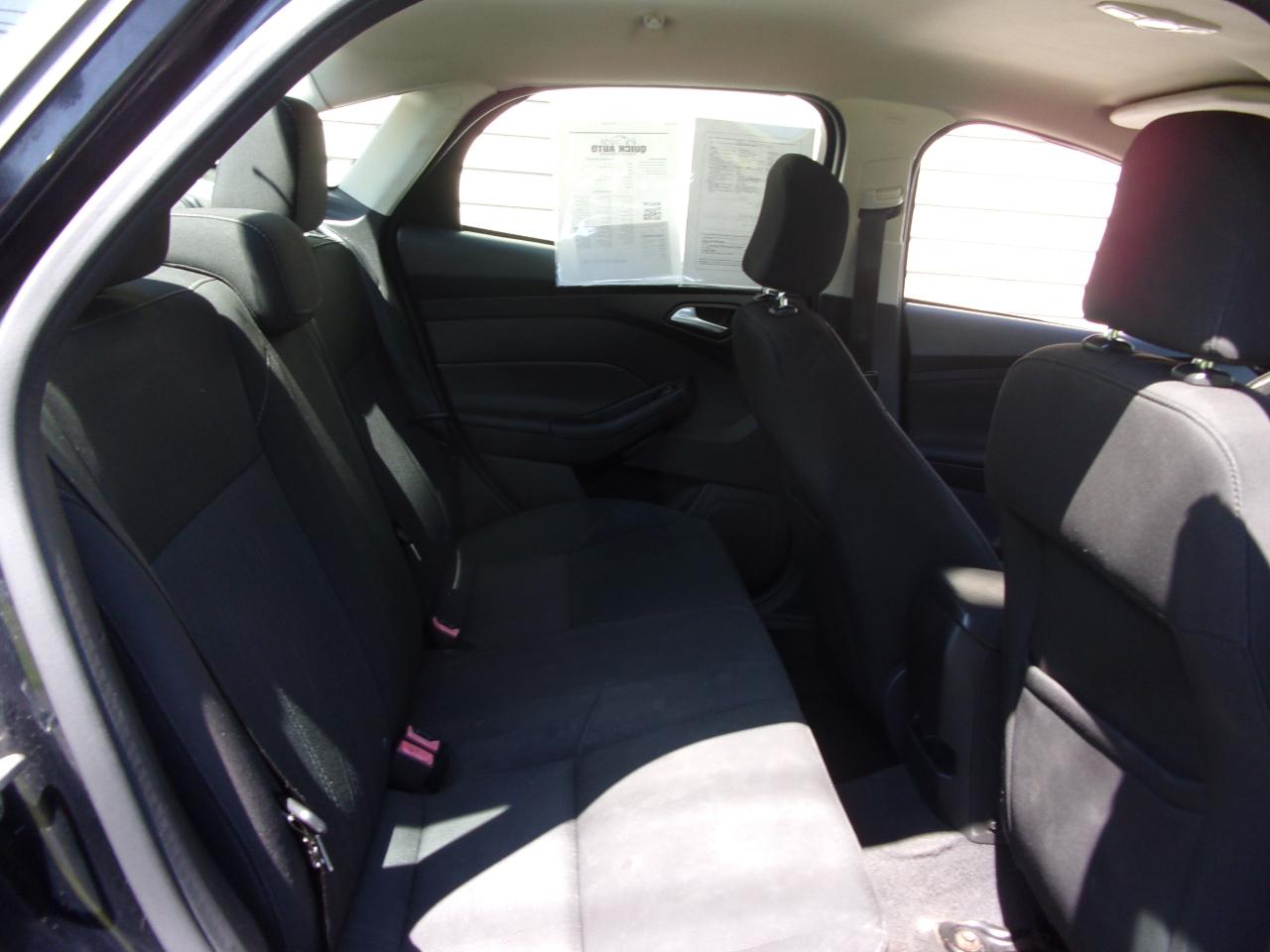 Ford Focus 4dr Sdn SE 2016