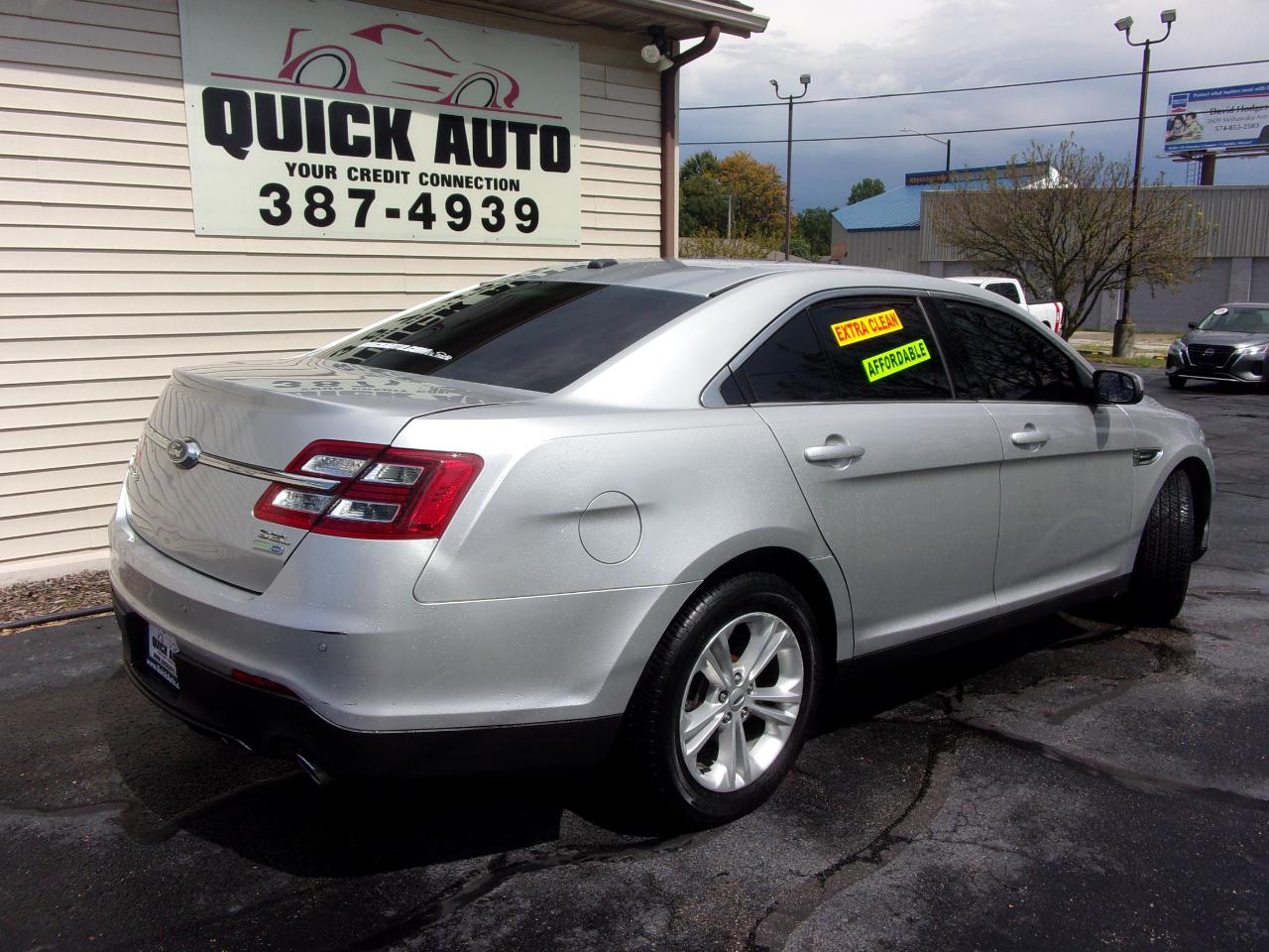 Ford Taurus SEL AWD 2019