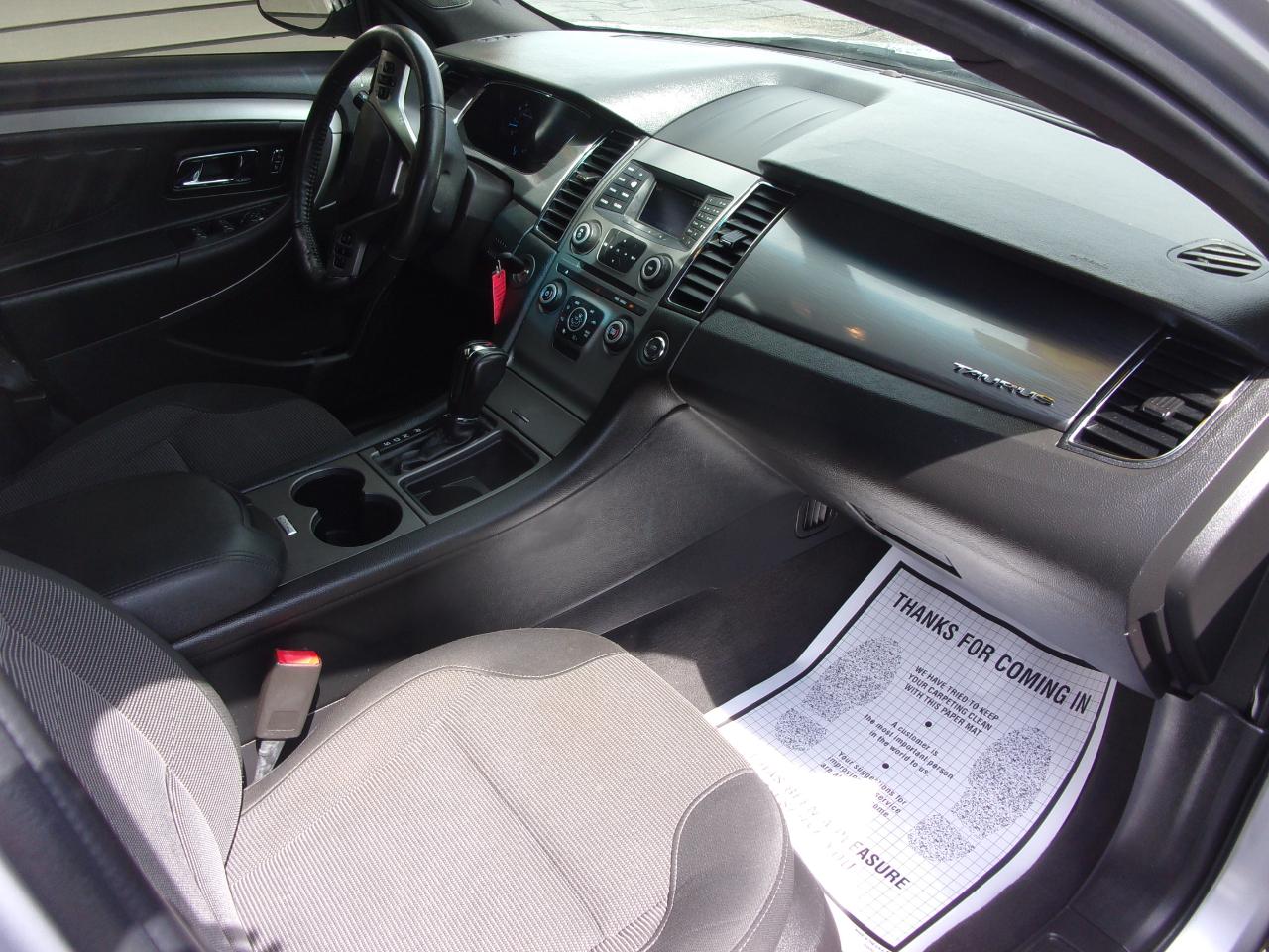 Ford Taurus SEL AWD 2019