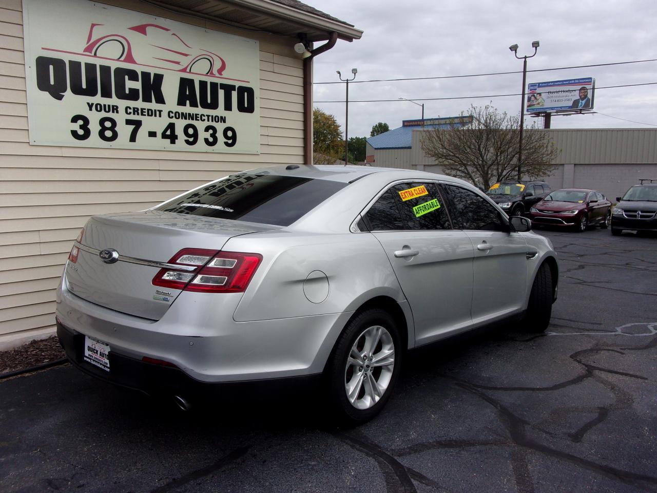 Ford Taurus SEL AWD 2019