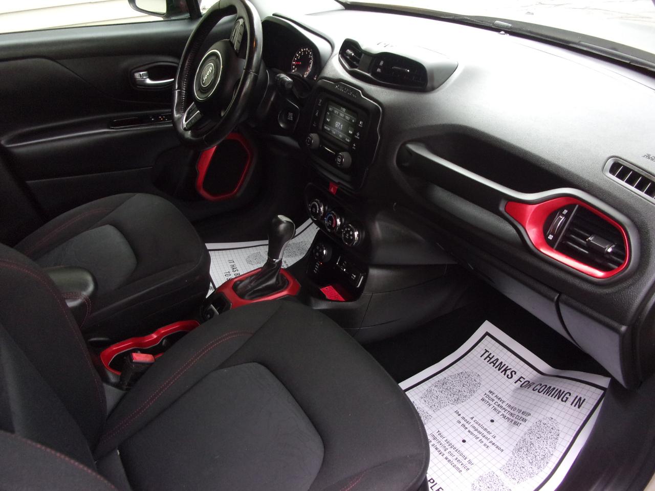 Jeep Renegade 4WD 4dr Trailhawk 2016