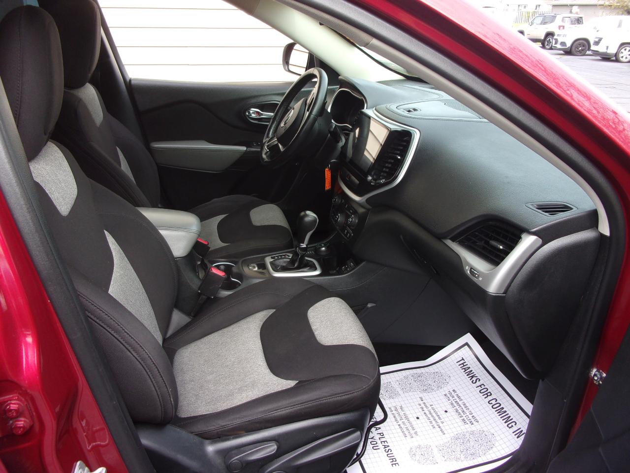 Jeep Cherokee 4WD 4dr Sport 2014
