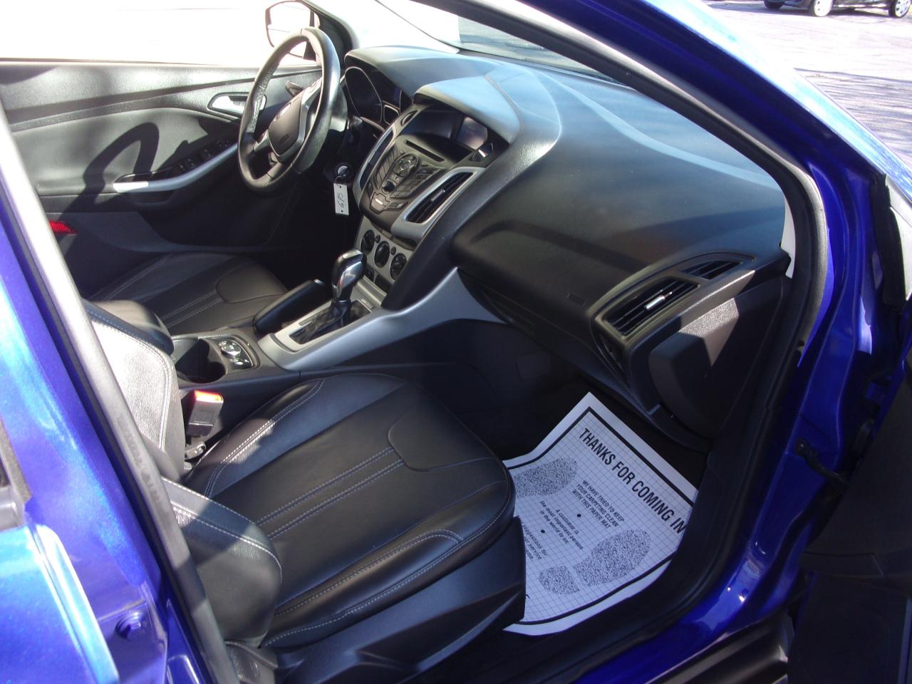 Ford Focus 4dr Sdn SE 2014