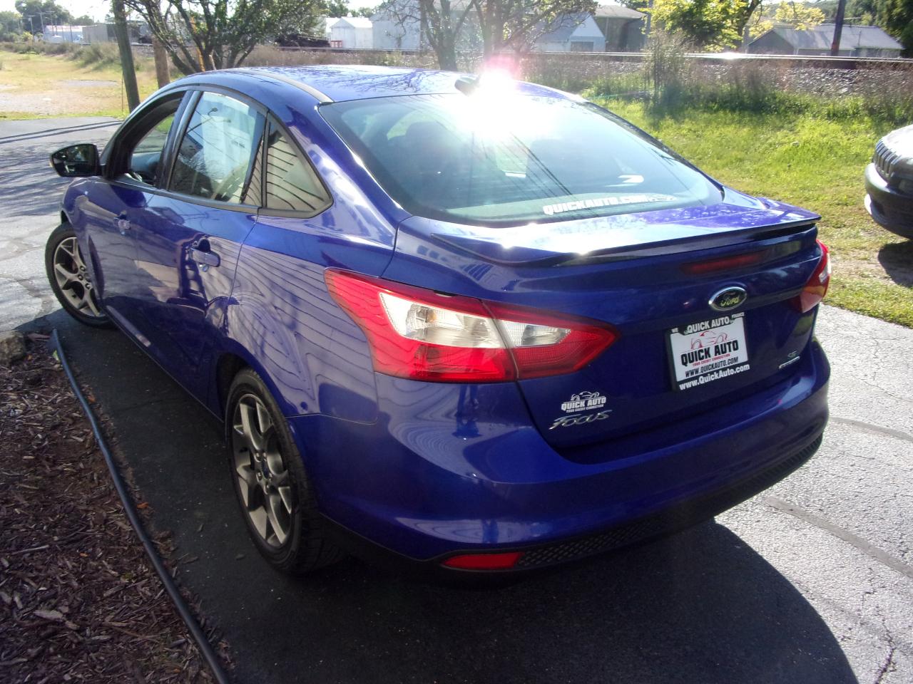 Ford Focus 4dr Sdn SE 2014