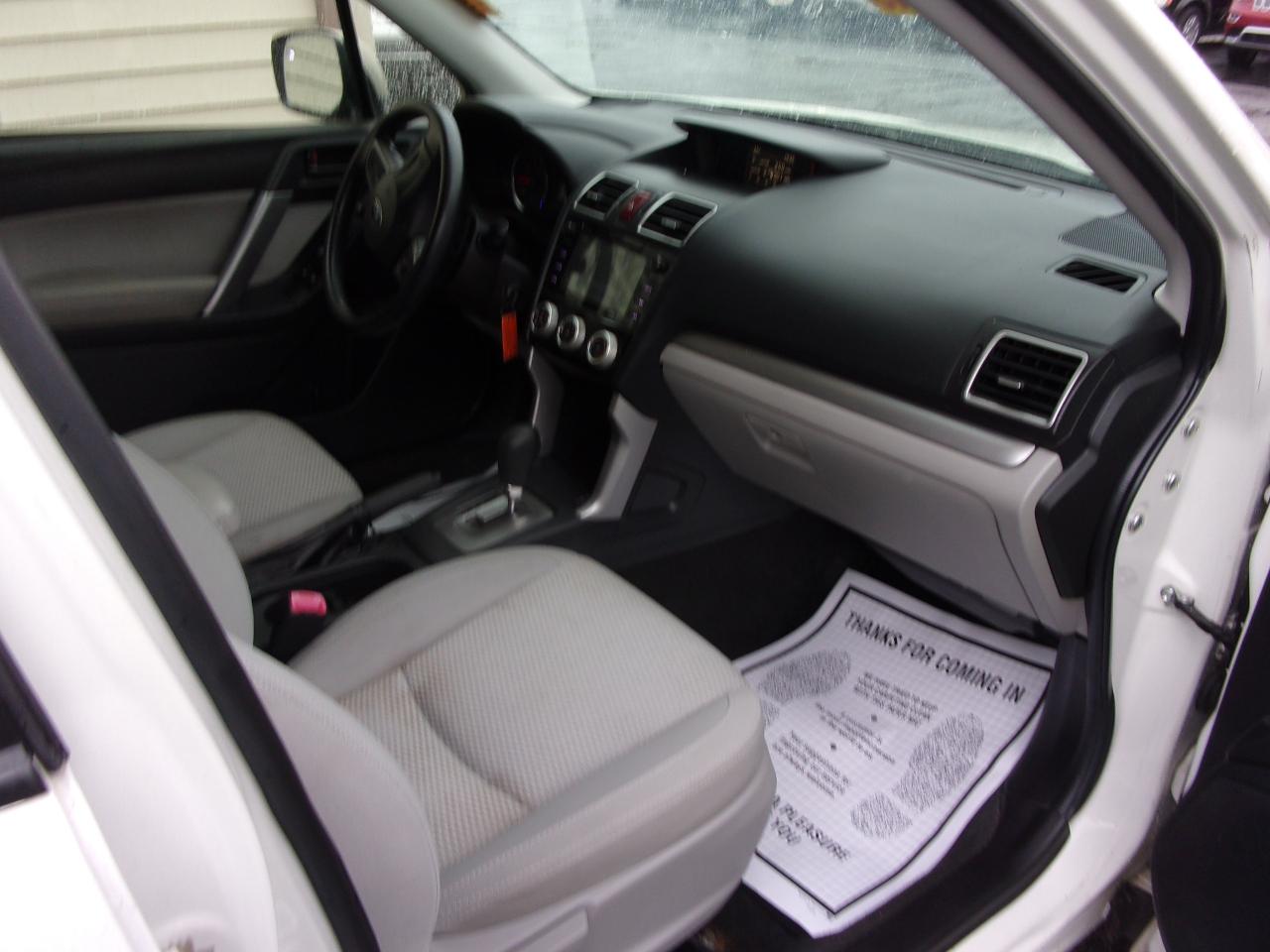 Subaru Forester 4dr CVT 2.5i Premium PZEV 2016