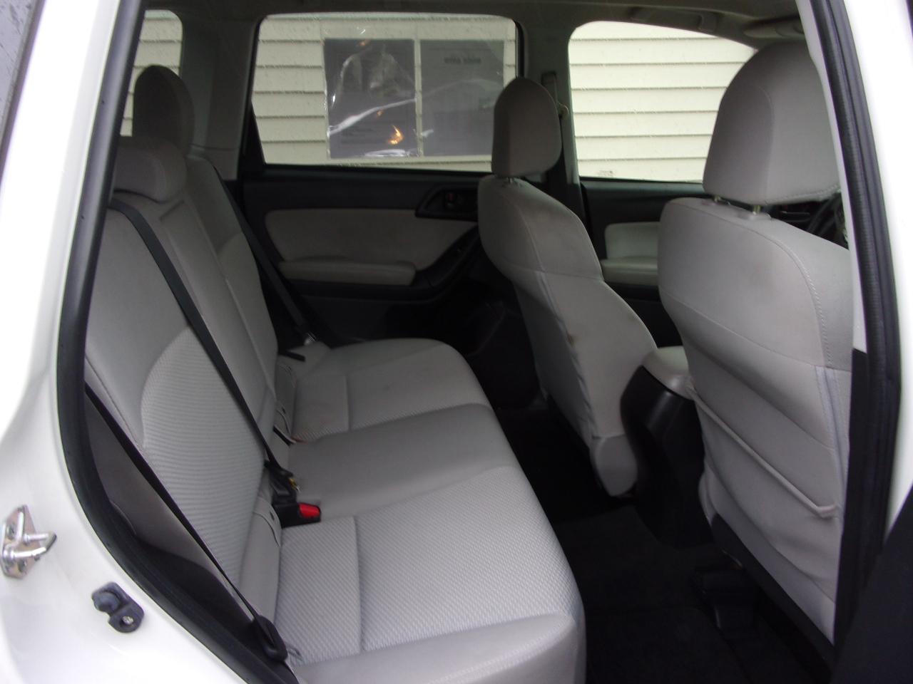 Subaru Forester 4dr CVT 2.5i Premium PZEV 2016