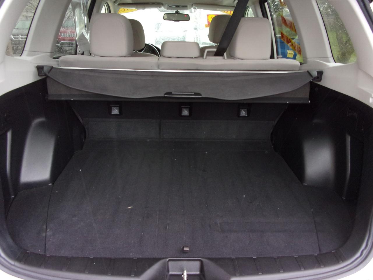 Subaru Forester 4dr CVT 2.5i Premium PZEV 2016