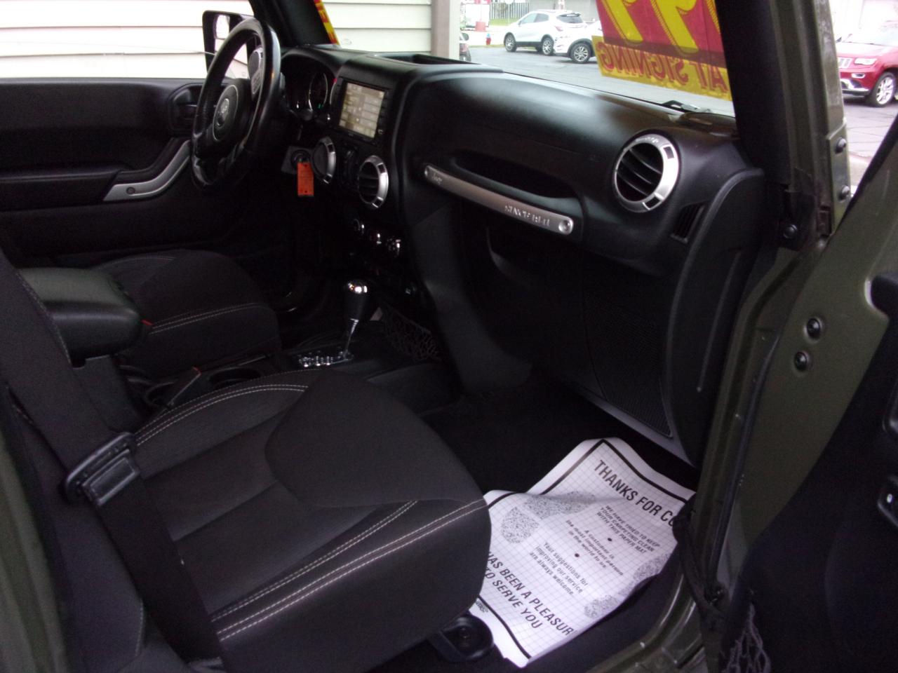 Jeep Wrangler Unlimited 4WD 4dr Sahara 2015