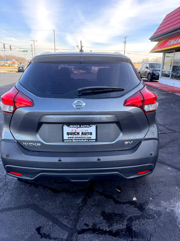 Nissan Kicks SV FWD 2020