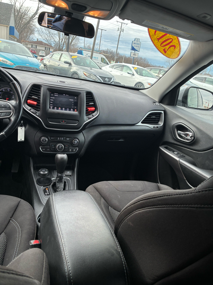 Jeep Cherokee Latitude 4x4 2019