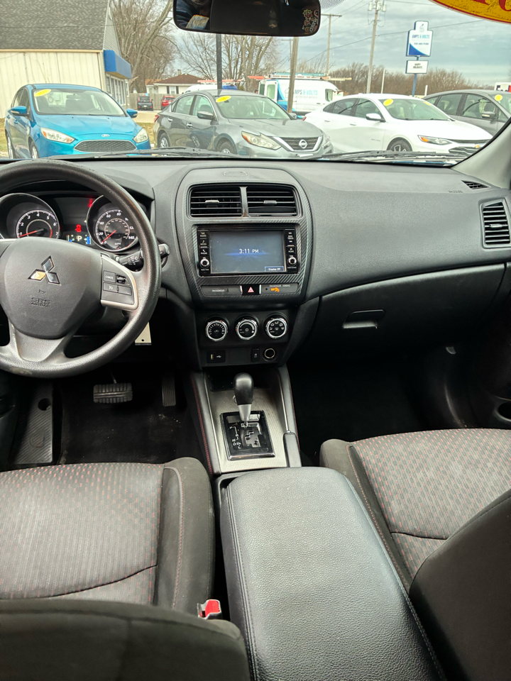 Mitsubishi Outlander Sport ES 2.0 CVT 2018