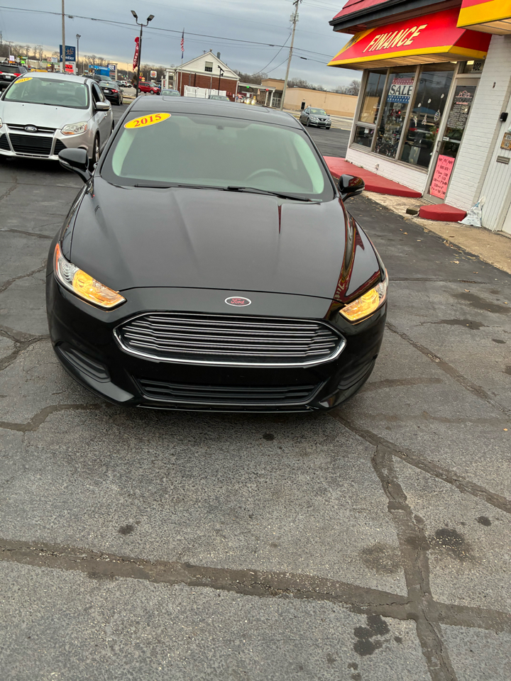 Ford Fusion 4dr Sdn SE FWD 2015