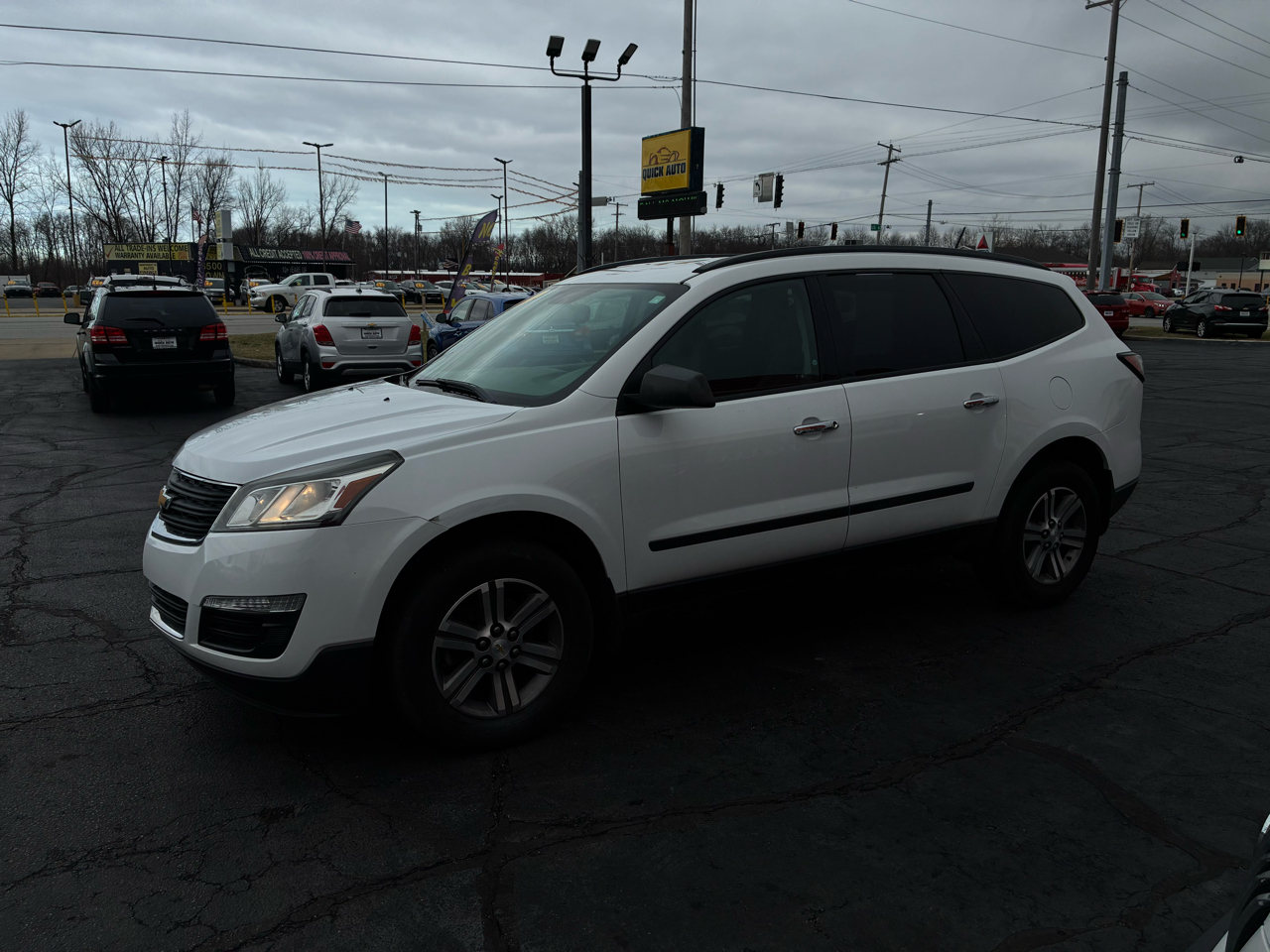 Chevrolet Traverse FWD 4dr LS w/1LS 2017
