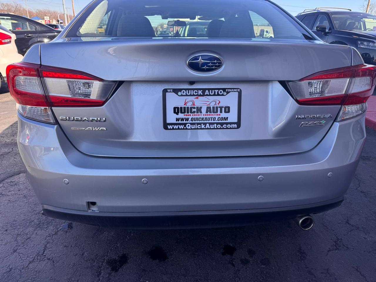 Subaru Impreza 2.0i Limited 4-door CVT 2017