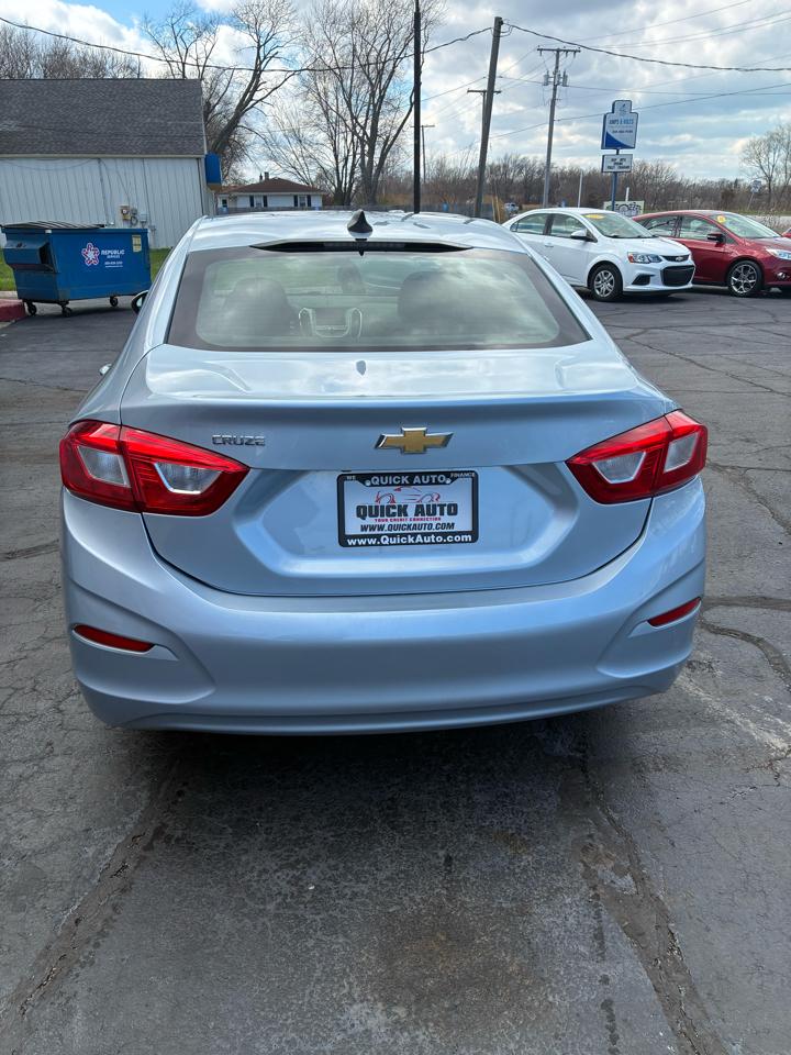 Chevrolet Cruze 4dr Sdn 1.4L LS w/1SB 2017