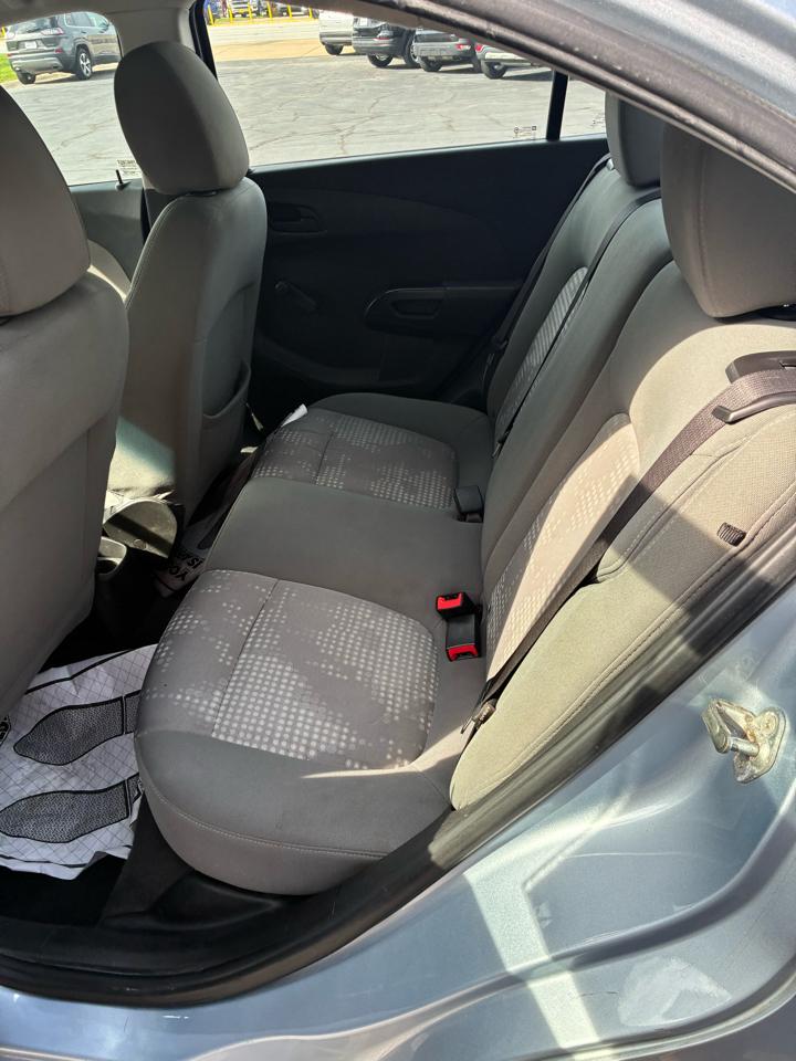 Chevrolet Sonic 4dr Sdn Auto LS 2018