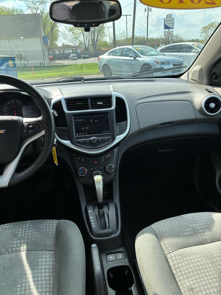 Chevrolet Sonic 4dr Sdn Auto LS 2018