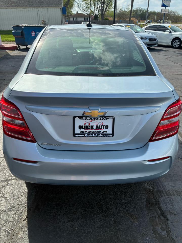 Chevrolet Sonic 4dr Sdn Auto LS 2018