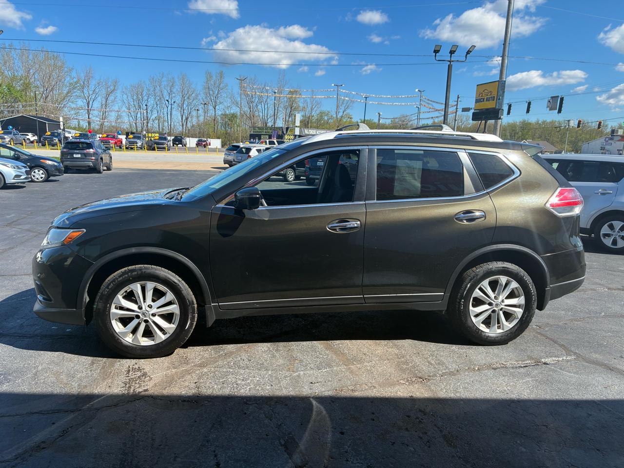 Nissan Rogue AWD 4dr SV 2016