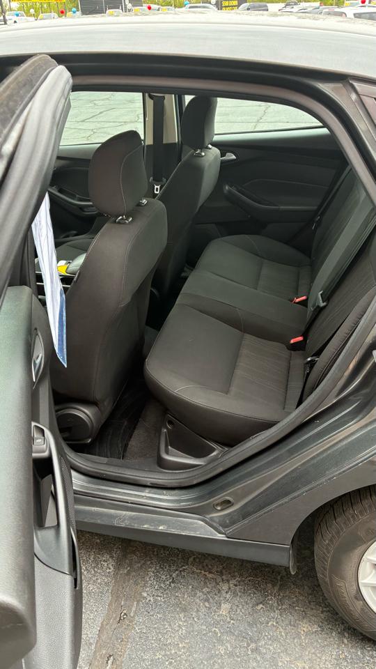 Ford Focus SE Sedan 2018