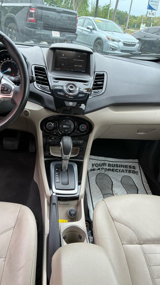 Ford Fiesta 5dr HB Titanium 2015