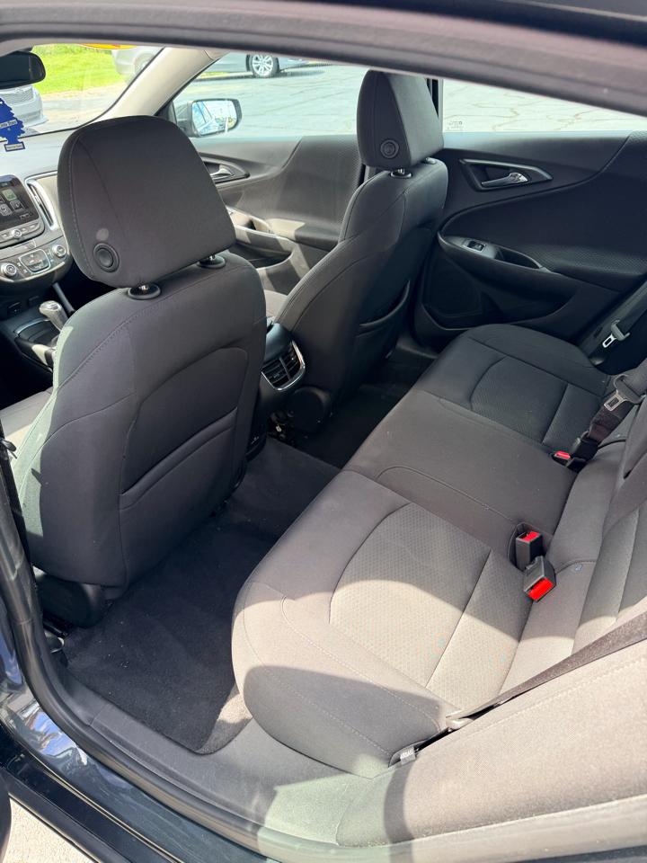 Chevrolet Malibu 4dr Sdn LT w/1LT 2017