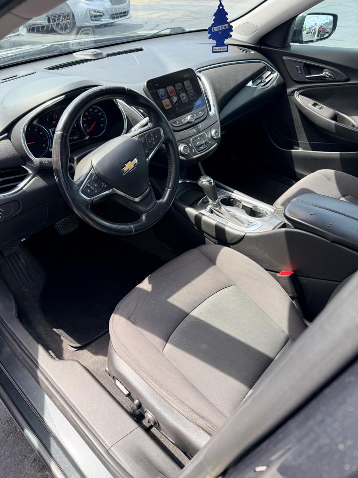 Chevrolet Malibu 4dr Sdn LT w/1LT 2017
