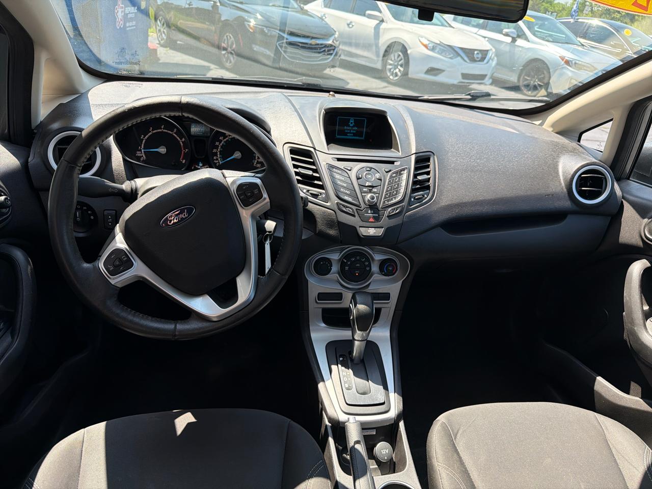 Ford Fiesta 4dr Sdn SE 2016