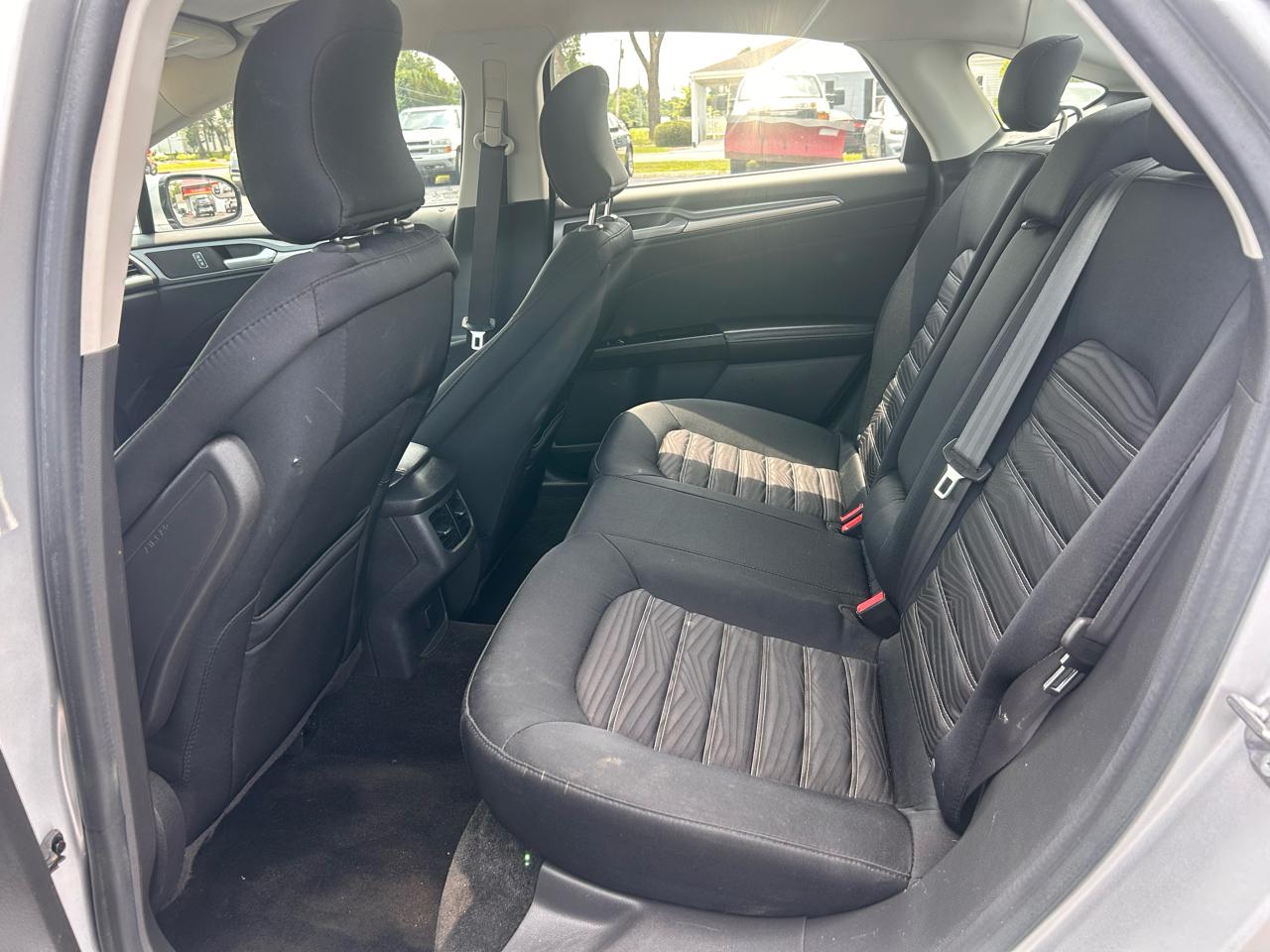 Ford Fusion 4dr Sdn SE FWD 2016
