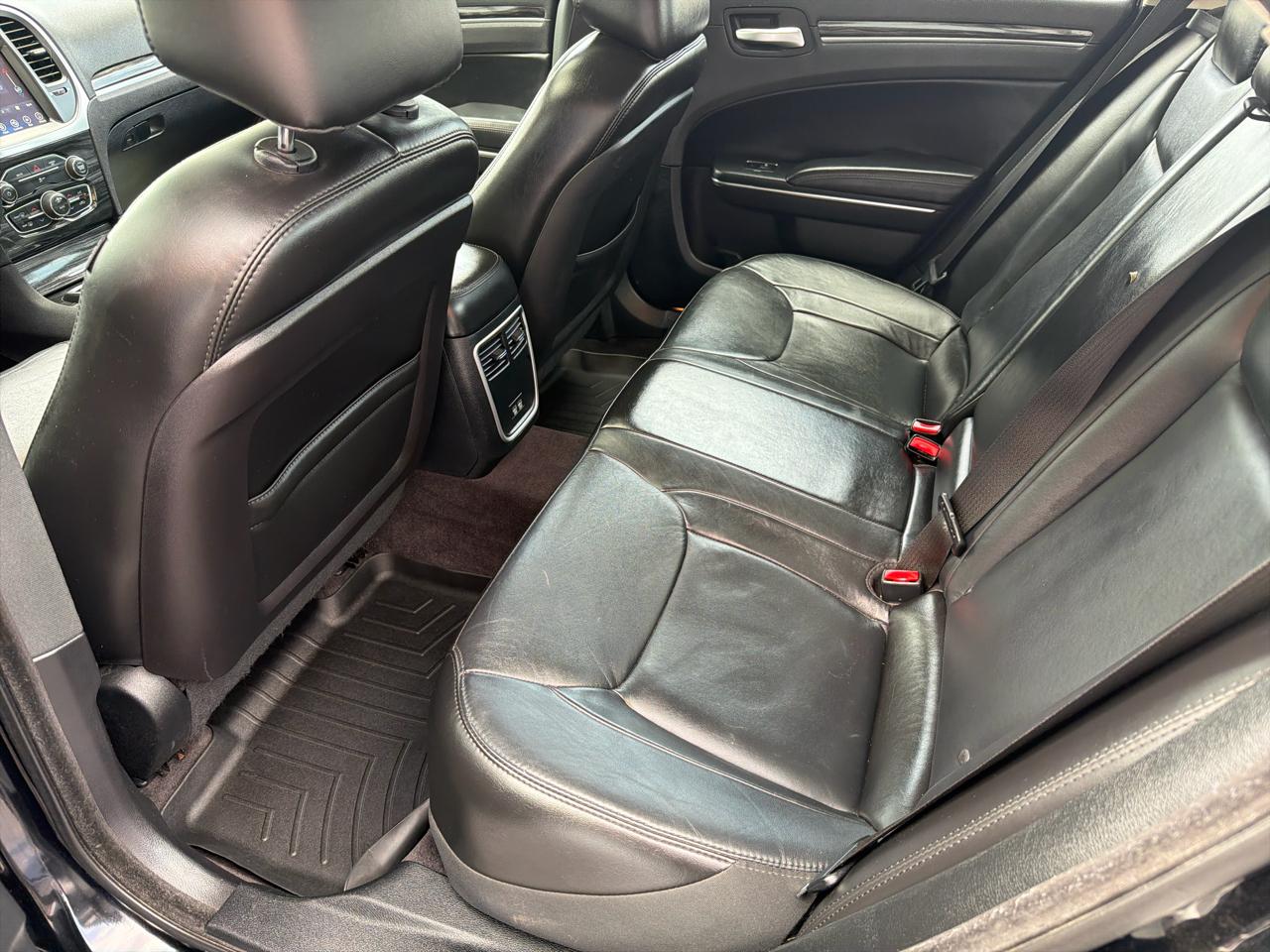 Chrysler 300 Limited RWD 2017