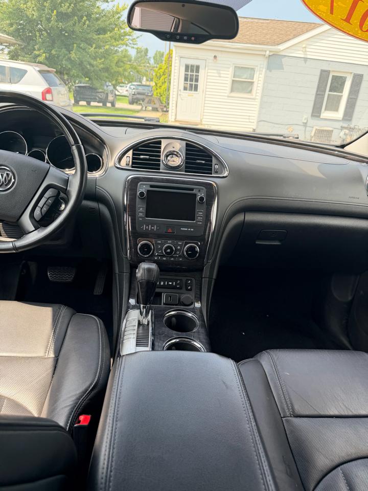 Buick Enclave AWD 4dr Leather 2017