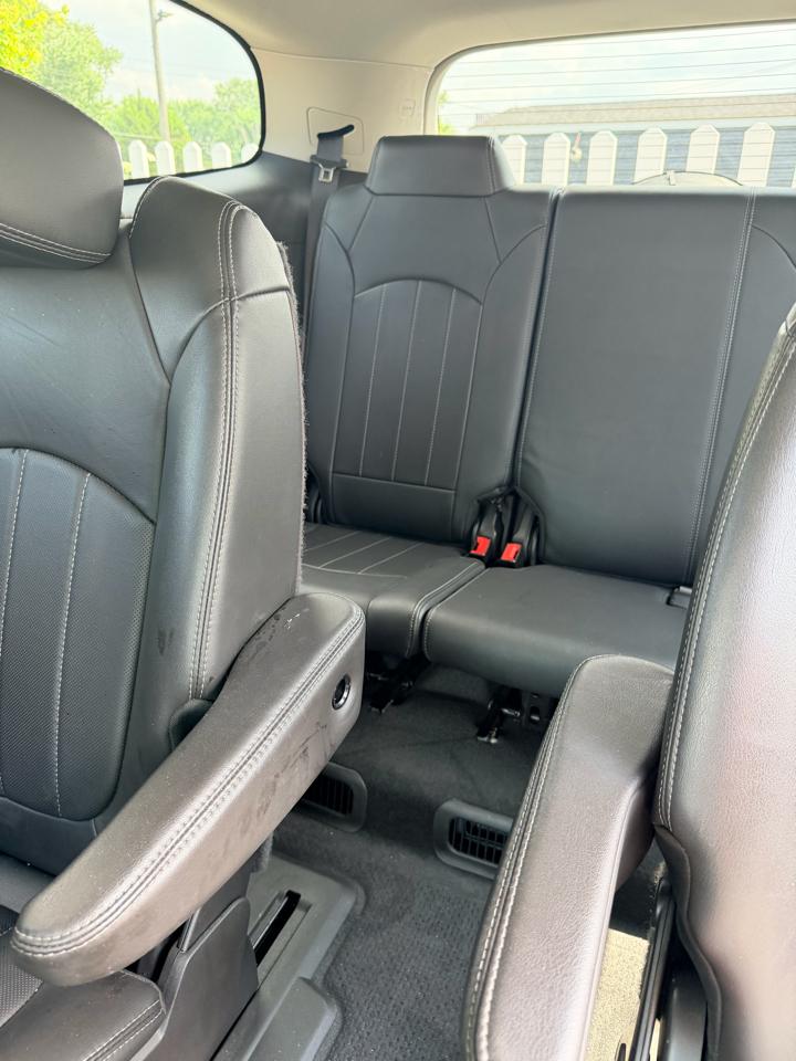 Buick Enclave AWD 4dr Leather 2017