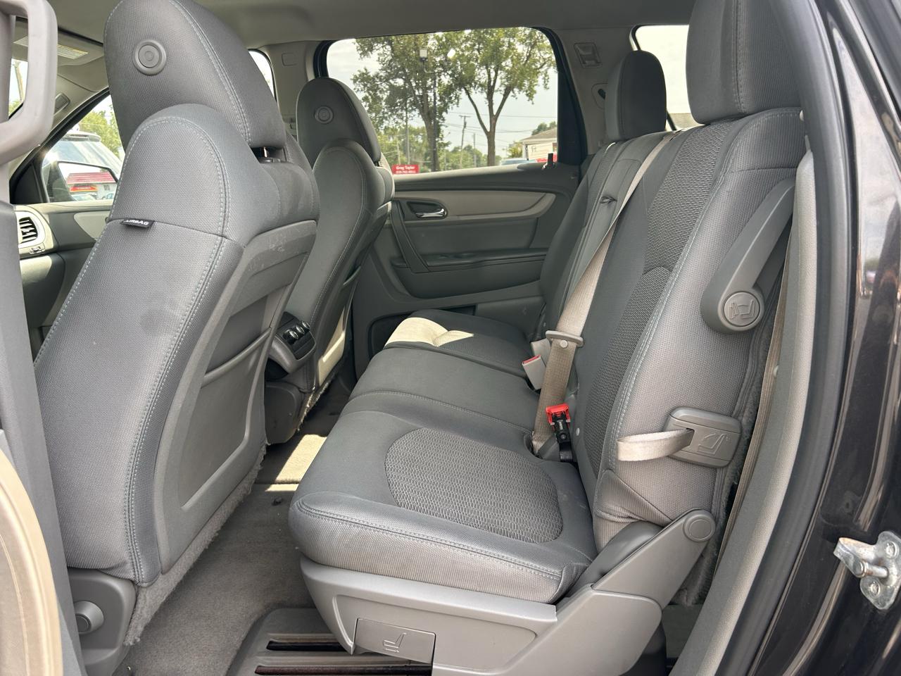 Chevrolet Traverse FWD 4dr LS w/1LS 2017