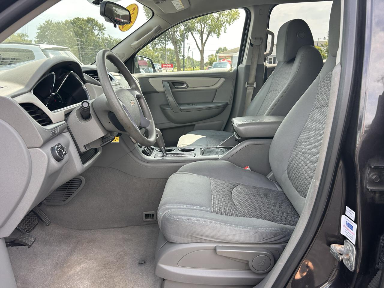 Chevrolet Traverse FWD 4dr LS w/1LS 2017