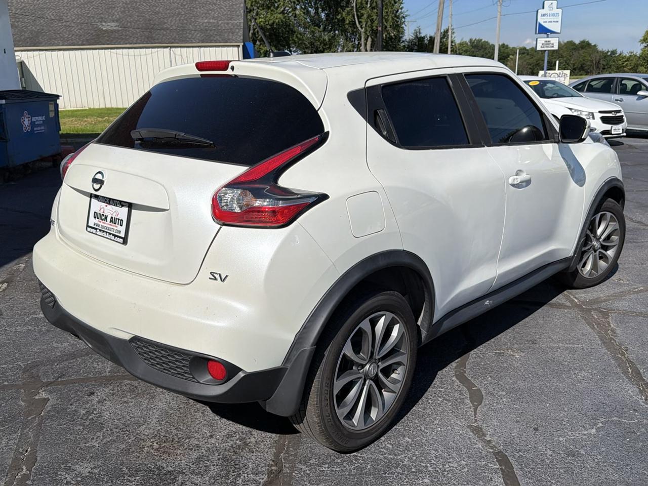 Nissan Juke FWD SV 2017