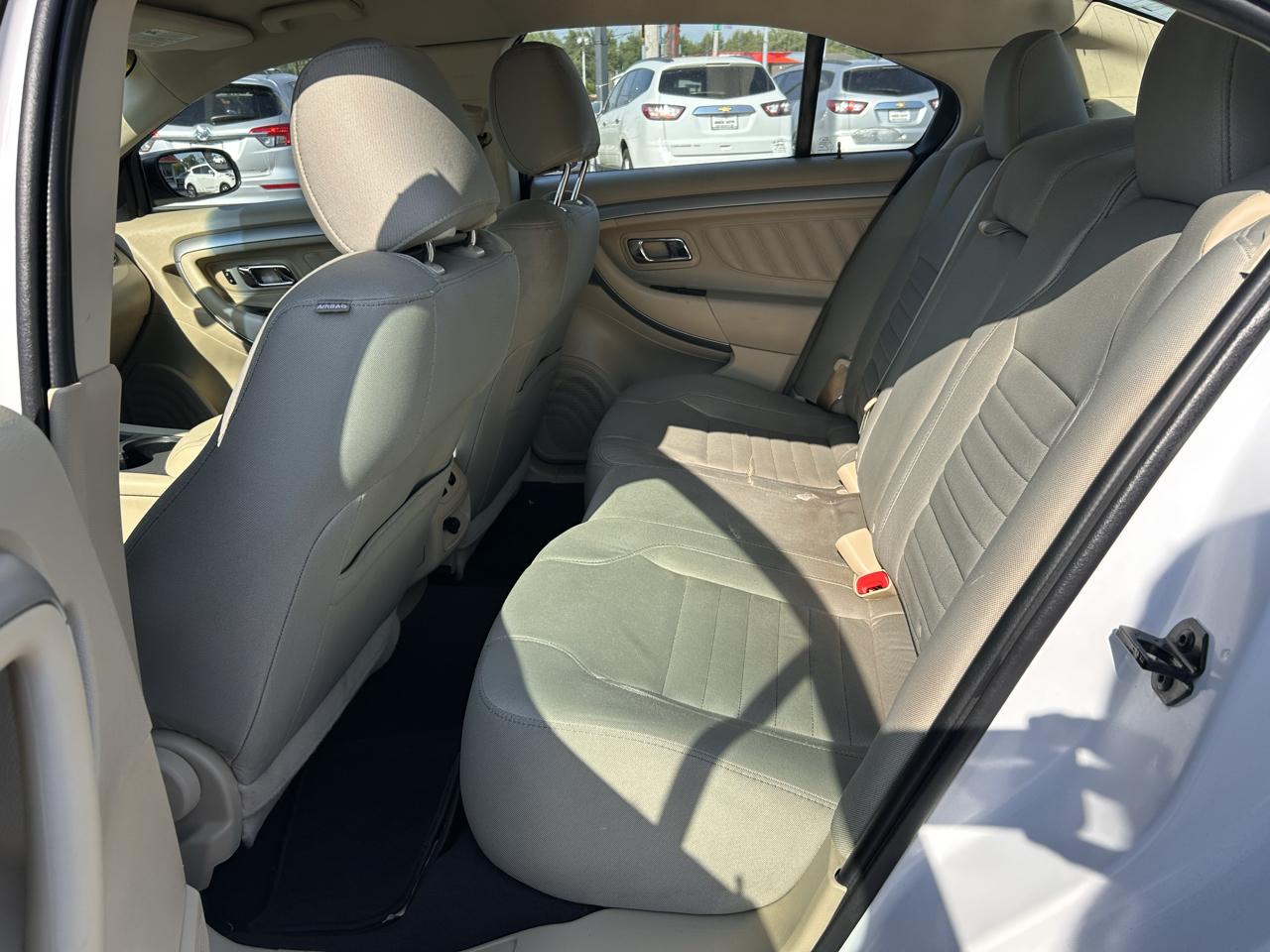 Ford Taurus SE FWD 2019