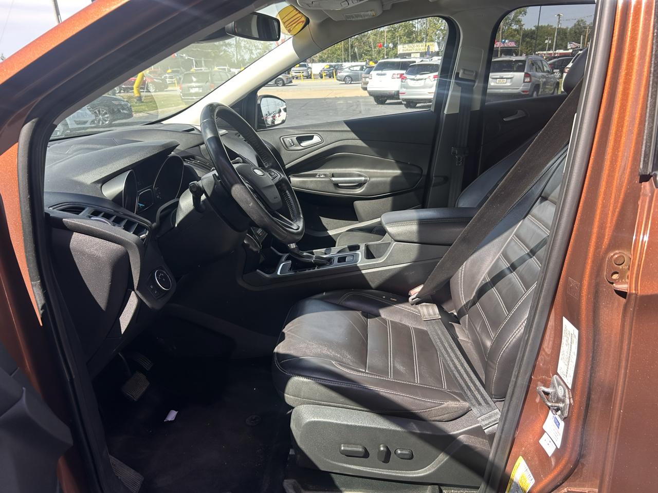 Ford Escape Titanium 4WD 2017