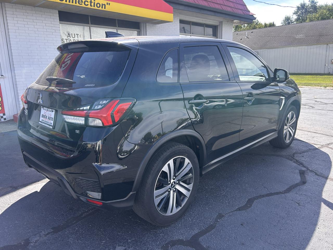 Mitsubishi Outlander Sport ES 2.0 AWC CVT 2021